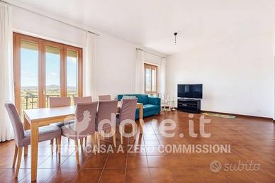 Appartamento di 229 m² con 5 locali a Monte Gibert