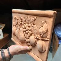 Decorazione Murale Terracotta con Frutta rilievo