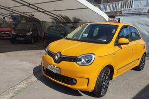 NUOVO MODELLO TWINGO 10. LIMIT EDIZION KM30000