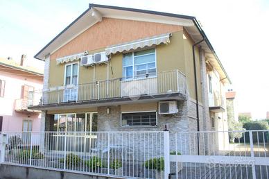 VILLA SINGOLA A CESENA