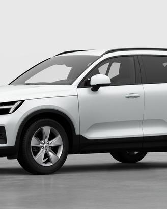 Volvo XC40 Mild Hybrid B3 da 163cv Crystal White