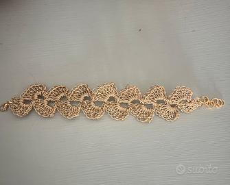 Bracciale da donna fatto a mano con uncinetto