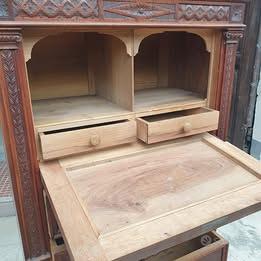 Cassettiera antica con ribalta