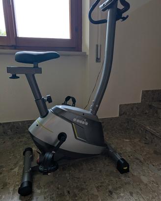 Cycleytte Diadora lotus