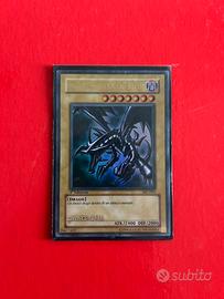 Drago Nero Occhi Rossi