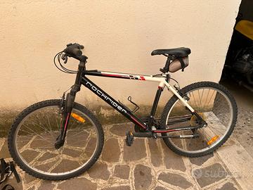 Biciclette mountain bike
