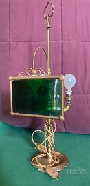 Lampada vintage in ottone con vetro verde