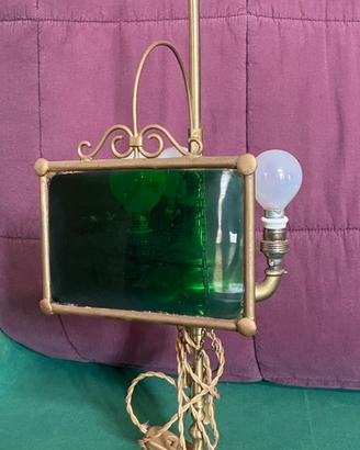 Lampada vintage in ottone con vetro verde