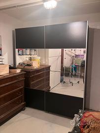 armadio due ante scorrevoli