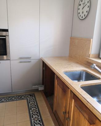 Cucina in legno massiccio