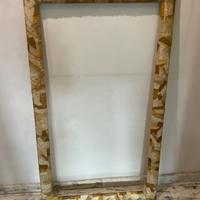 Grande cornice in legno rivestita