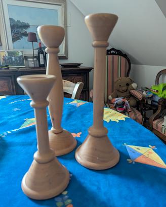 candelabri in legno