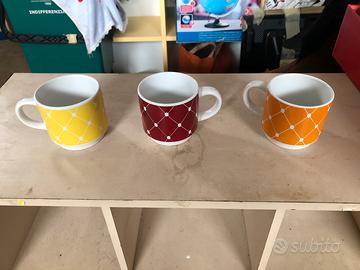 Set tazze colorate