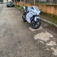 Yamaha yzf r125