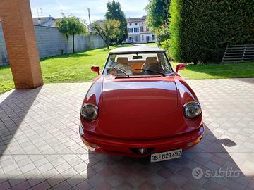 Alfa Romeo spider