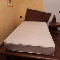 Letto in legno massello, piazza e mezza su misura