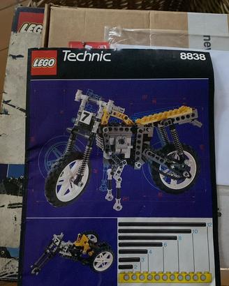 Lego moto