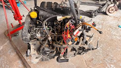 MOTORE E CAMBIO RENAULT KANGOO K9KA704