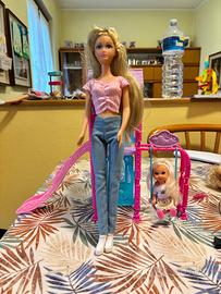 Barbie con parco giochi