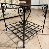 Tavolino in ferro battuto con piano in vetro 52x52