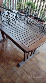 Tavolo giardino comprese 4 sedie 