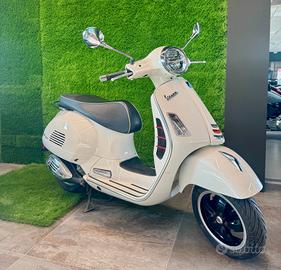 Vespa GTS 300