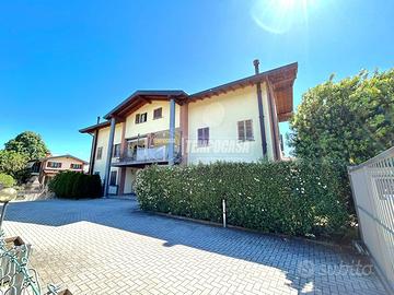 QUADRILOCALE CON DOPPI SERVIZI, TERRAZZINO E BOX D