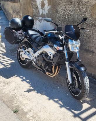 Suzuki GSR 600, con accessori, scarichi Leo Vinci