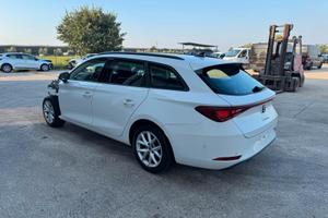 SEAT Leon Sportstourer 2.0 tdi 115cv INCIDENTATA