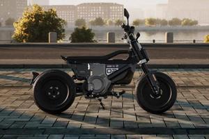 BMW CE 02 AM 4kw
