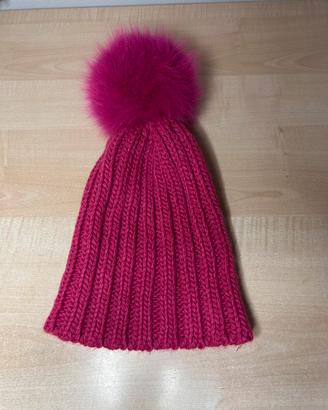 cappello fucsia con pon pon