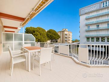 Jesolo lido super terrazza piazza Aurora