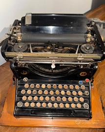 Macchina da scrivere Olivetti M20