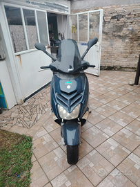 Aprilia Leonardo 300