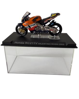 Valentino Rossi Honda RC211V 2002 Scala 1:24