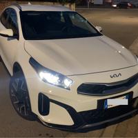 KIA XCeed 1.6 CRDi 136 CV MHEV iMT Business