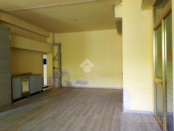 NEGOZIO A CESENATICO