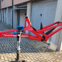 telaio intense DH 2023 taglia l