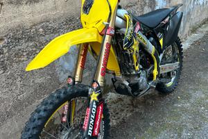 Suzuki RM.Z ? un aereo