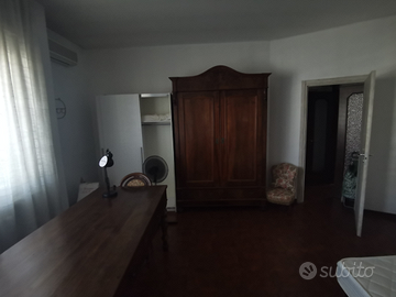 Camera doppia uso singola mq.30 con balcone