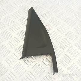 Modanatura Interna Angolare Posteriore Destra BMW 