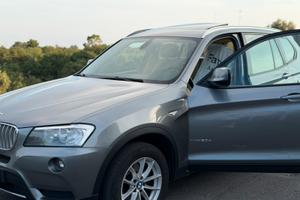 BMW X3 20d “Tetto Panoramico apribile”