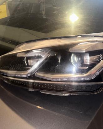 FARO ANTERIORE SINISTRO PER VOLKSWAGEN Golf 7