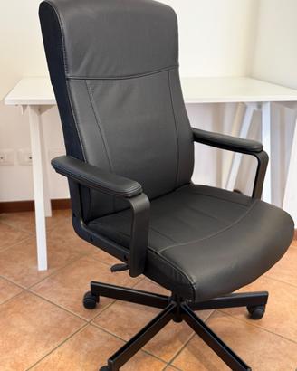 Sedia da ufficio IKEA MILLBERGET nera