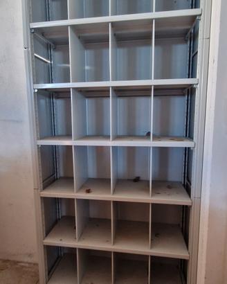 SCAFFALI CLASSIFICATORI