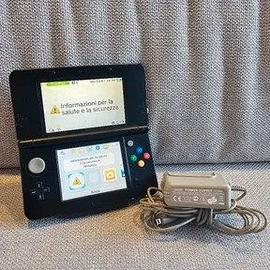 New Nintendo 3DS con caricatore