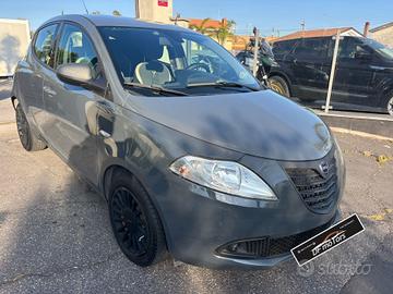 Lancia Ypsilon -2015