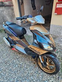 aprilia sr factory 2008   50 c.c