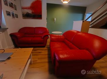 Due divani , due posti fissi