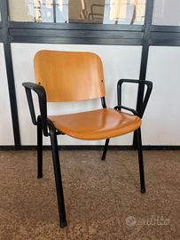 53 Sedie impilabili in faggio per meeting room